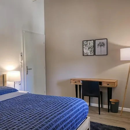 Casa vacanze Authentique Avec Piscine Privee, Climatisation, Wi-fi Et Animaux Permis A - Fr-1-708-84 Ménerbes